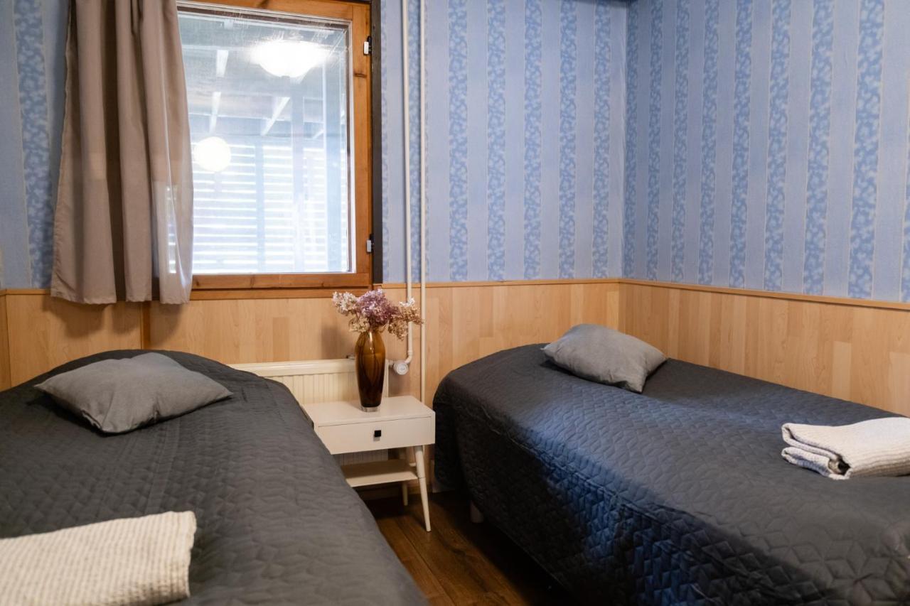 Bed & Breakfast Restaurang Sybarit Houtskar Eksteriør billede