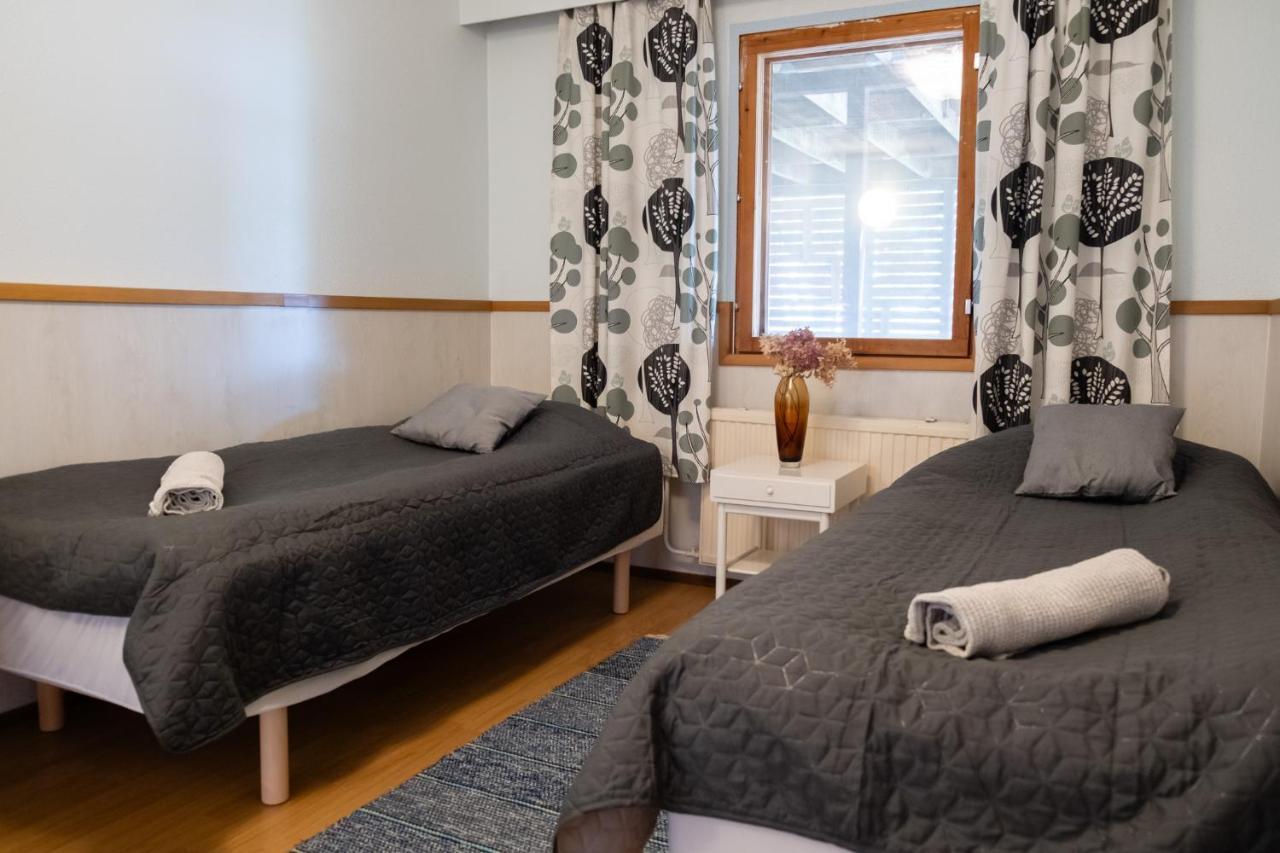 Bed & Breakfast Restaurang Sybarit Houtskar Eksteriør billede