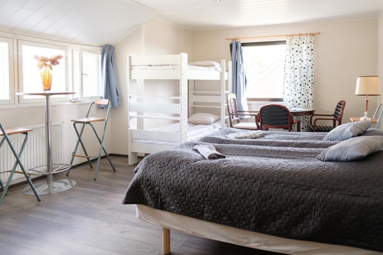 Bed & Breakfast Restaurang Sybarit Houtskar Eksteriør billede